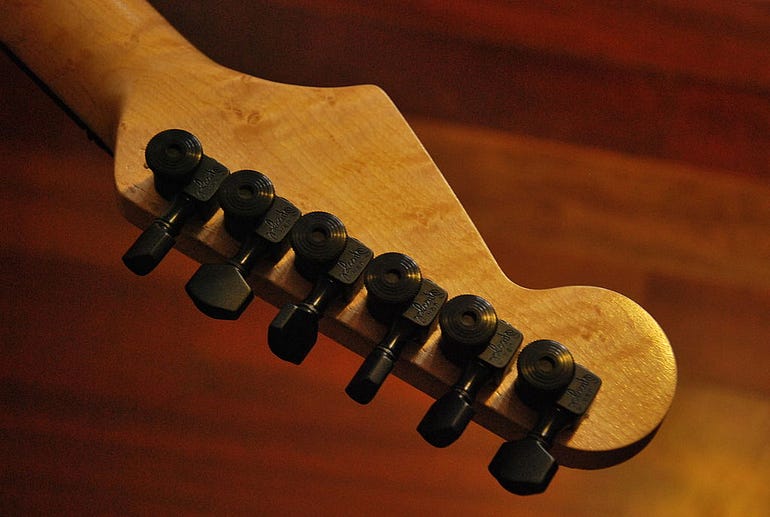 An example of locking tuners